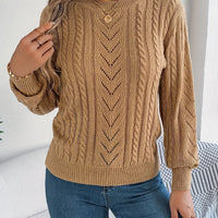 Emma | Eleganter und vielseitiger Pullover mit Zopfmuster und Lochstrickmuster