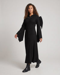 Martina | Robe-costume de sorcière à capuche, moderne et spectaculaire