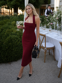 Kristin | Schlichtes und raffiniertes Neckholder-Midikleid